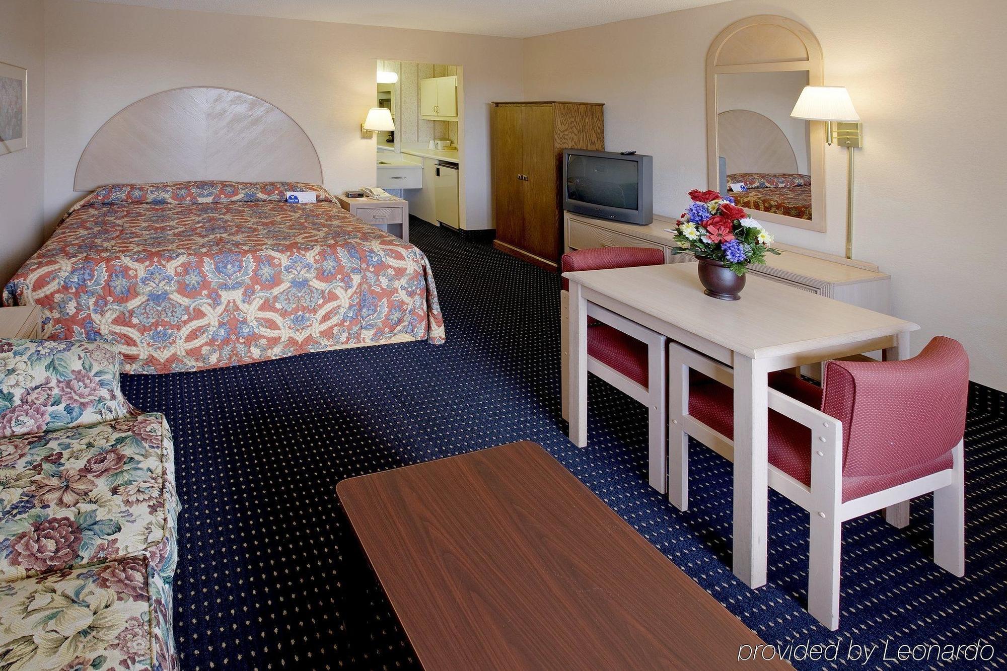 Americas Best Value Inn & Suites In Murfreesboro Room photo