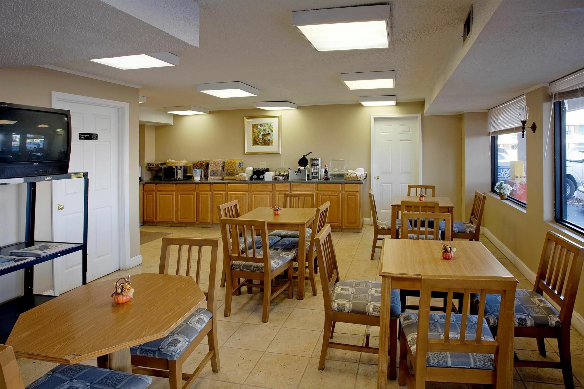 Americas Best Value Inn & Suites In Murfreesboro Restaurant photo