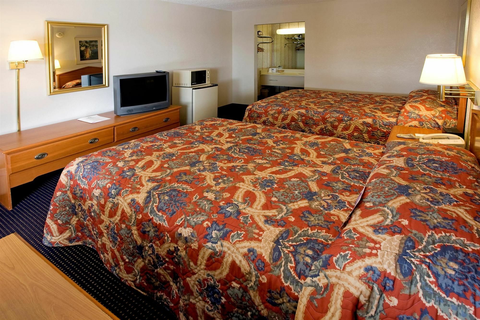 Americas Best Value Inn & Suites In Murfreesboro Room photo